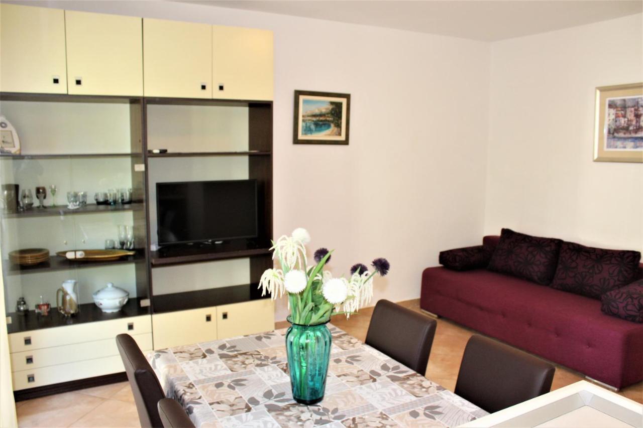 מאקרסקה Apartments Raos מראה חיצוני תמונה