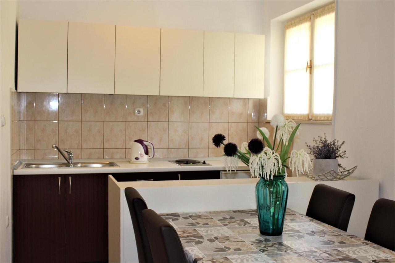 מאקרסקה Apartments Raos מראה חיצוני תמונה