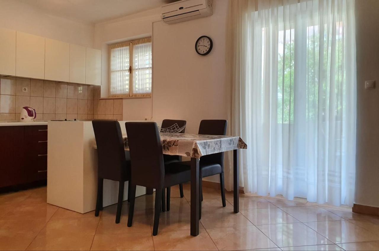 מאקרסקה Apartments Raos מראה חיצוני תמונה